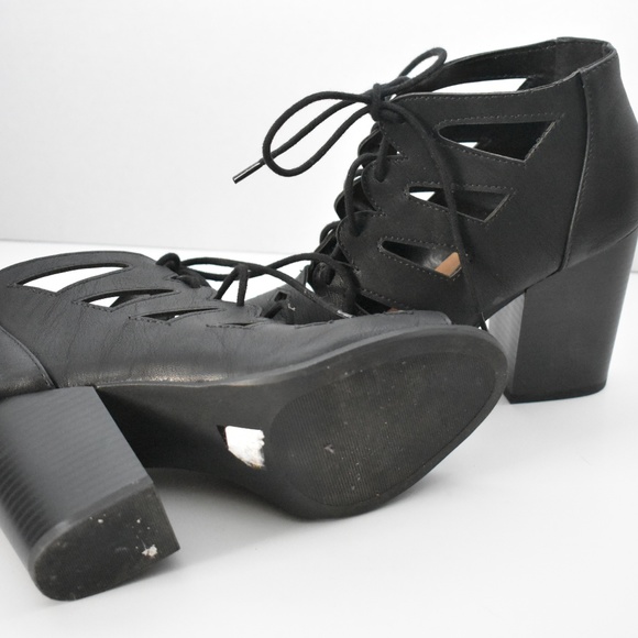 Heels - Picture 3 of 3